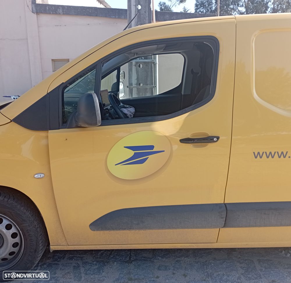 Porta Frente Esquerda Citroen Berlingo / Peugeot Partner 2021 - 1