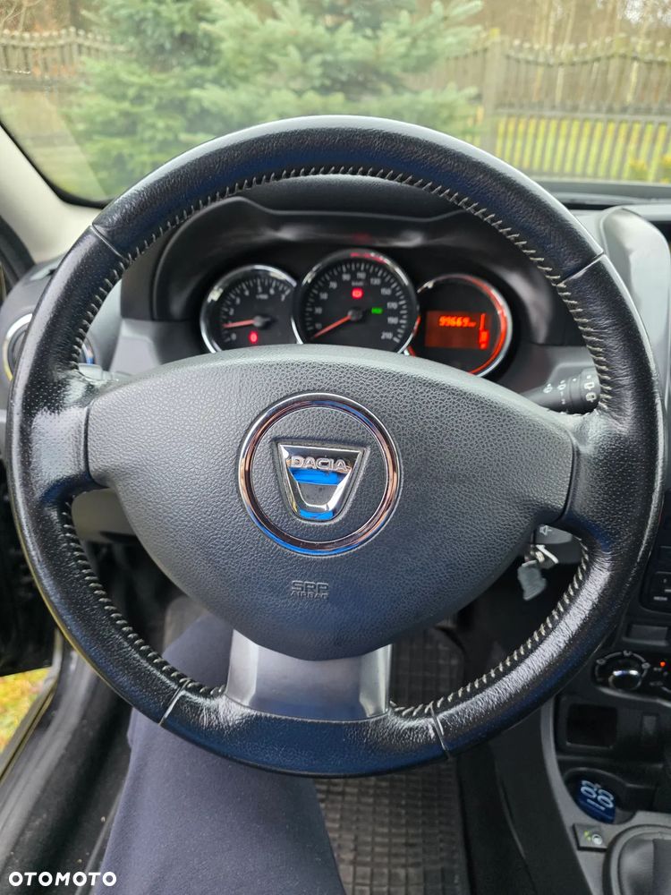 Dacia Duster 1.6 Laureate - 10