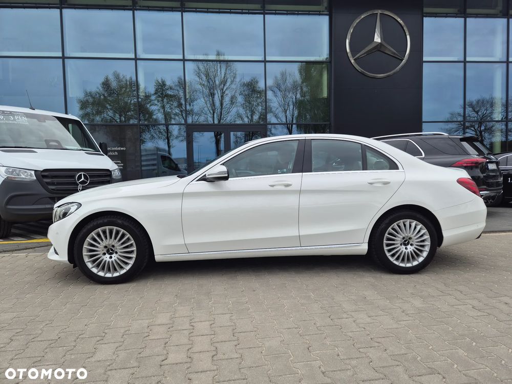 Mercedes-Benz Klasa C 180 9G-TRONIC - 2