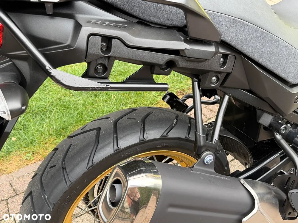 Suzuki V-STROM - 19