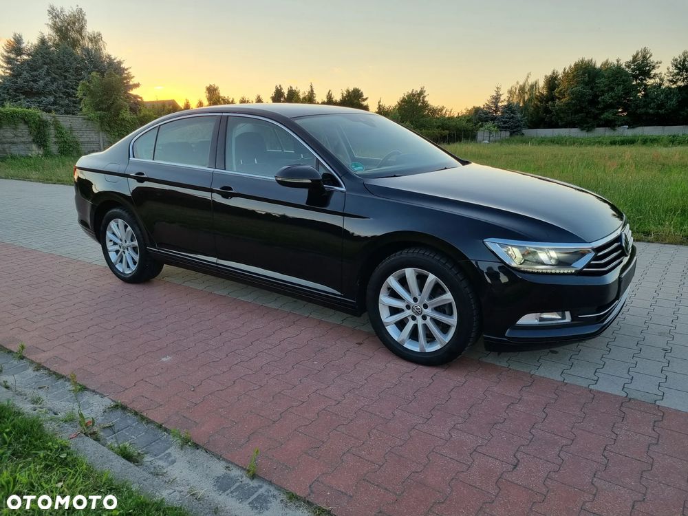 Volkswagen Passat 2.0 TDI SCR DSG Comfortline - 1