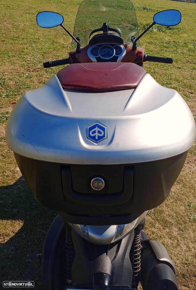 Piaggio Beverly - 4
