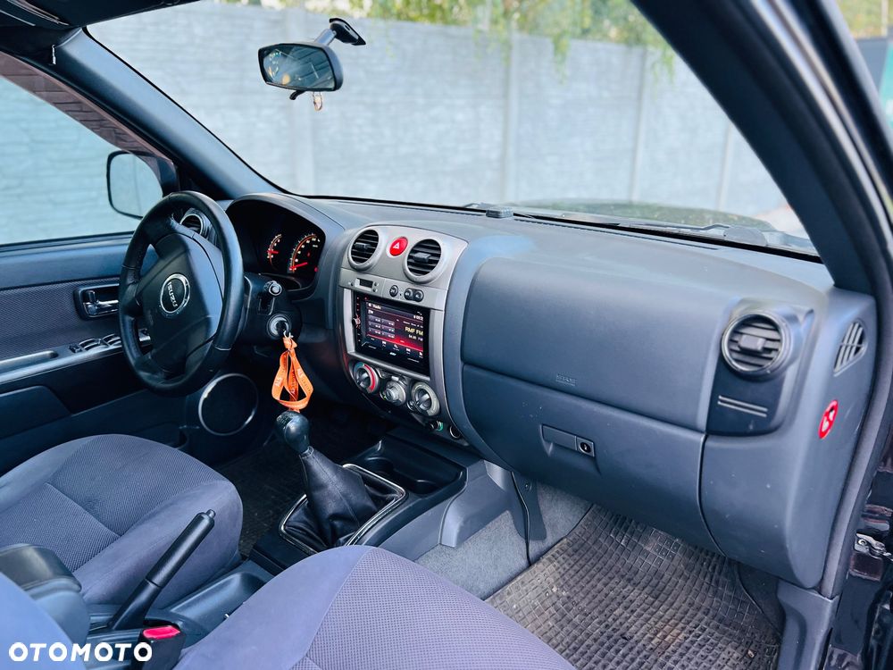 Isuzu D-Max 3.0d DC LS - 27