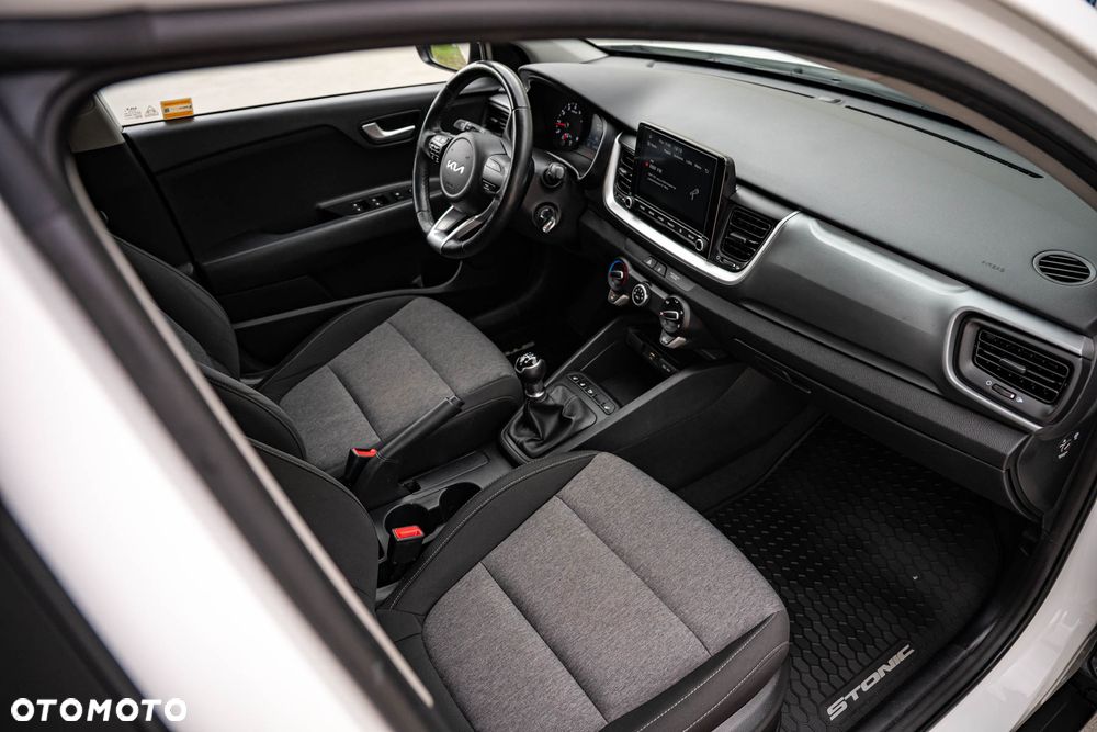 Kia Stonic 1.2 L - 32