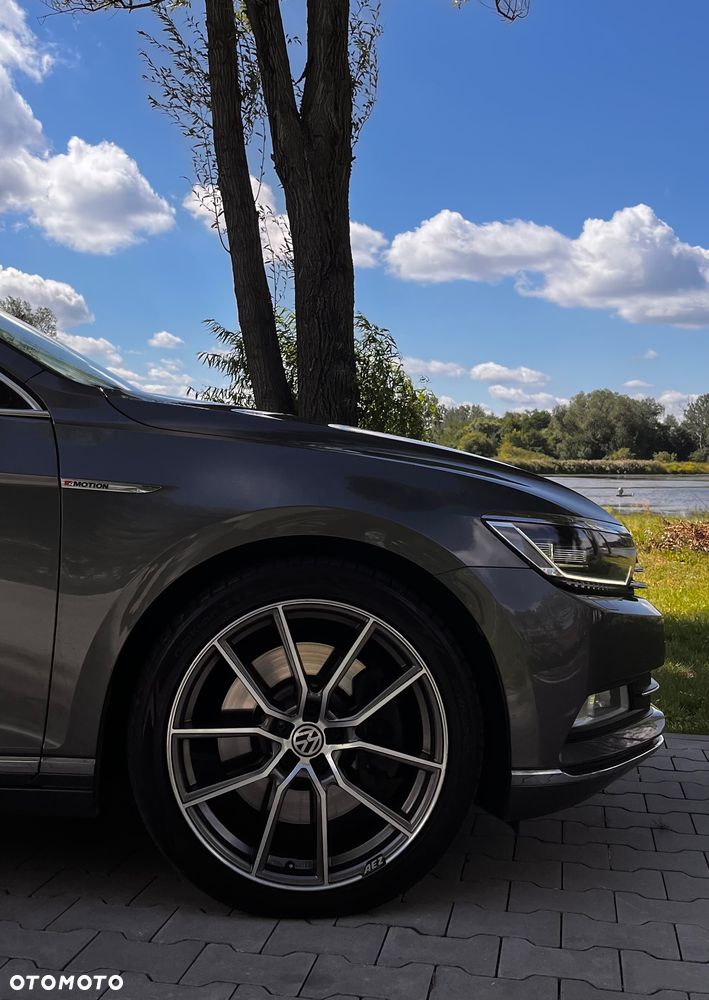 Volkswagen Passat 2.0 TDI Bi-Turbo BMT 4Mot Highline DSG - 11