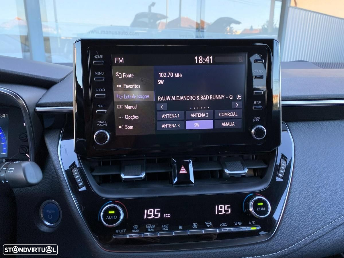 Toyota Corolla Touring Sports 1.8 Hybrid Comfort+P.Sport - 13