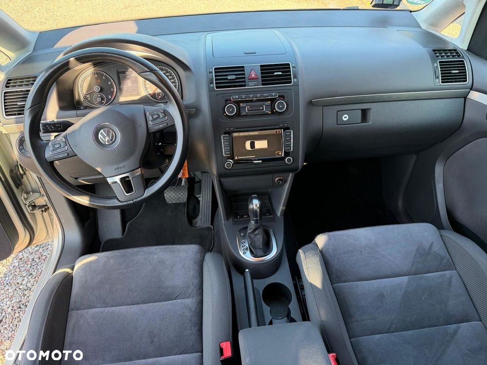 Volkswagen Touran 1.4 TSI Highline DSG - 18
