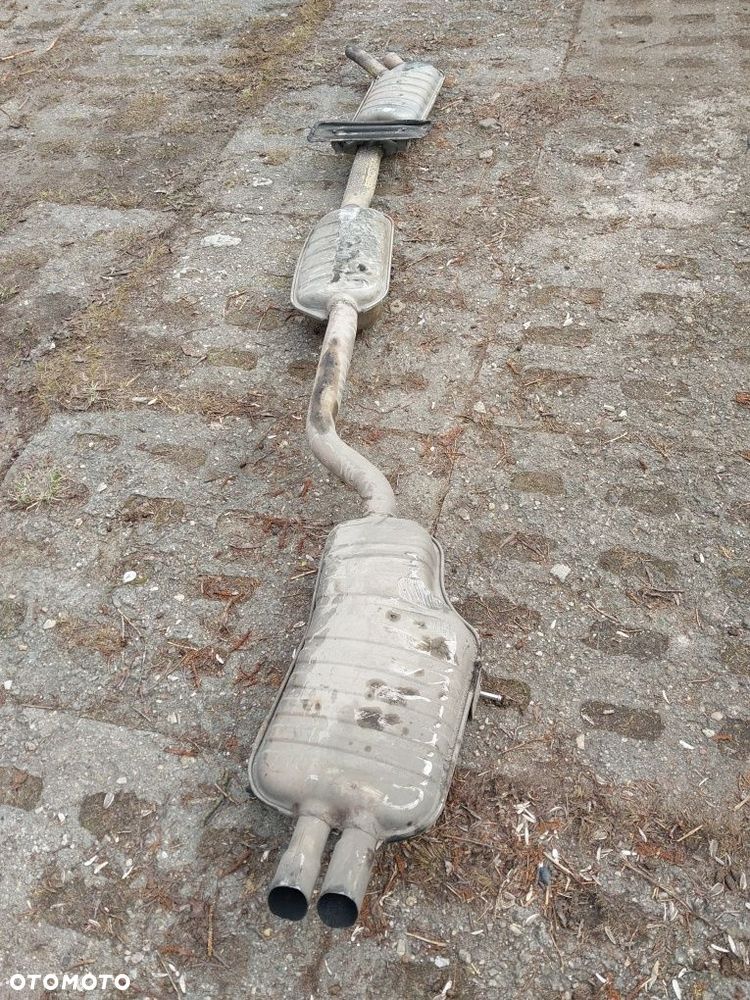 Tłumik wydech końcowy środkowy bmw e 46 e46 2.0 benzyna 320i 2.2 CI R6