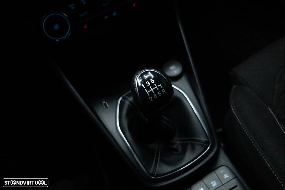 Ford Fiesta 1.0 EcoBoost S&S TITANIUM - 22