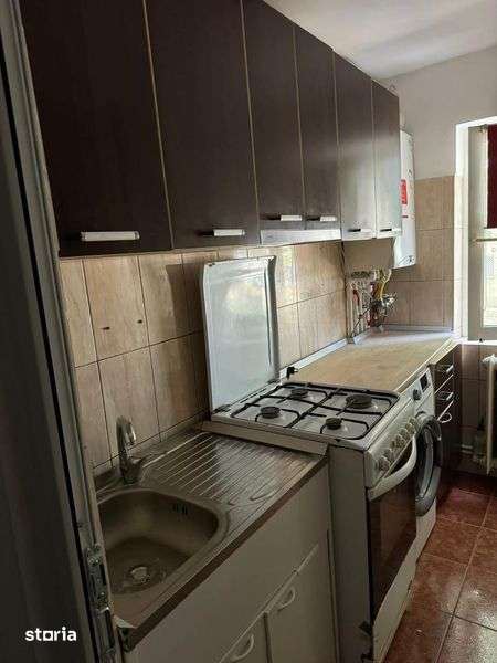 Apartament 2camere,Ciresica,parcare rezidentiala,centrala gaz — fotografia 3