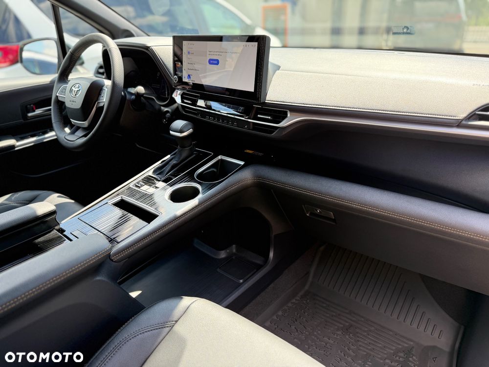 Toyota Sienna - 23
