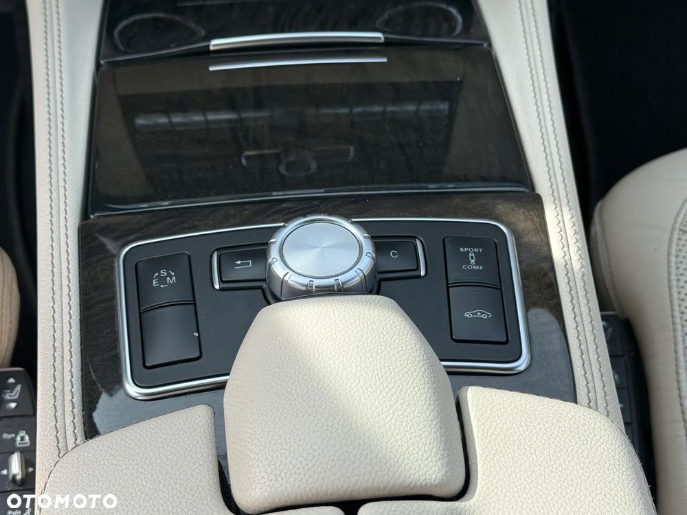 Mercedes-Benz CLS - 18