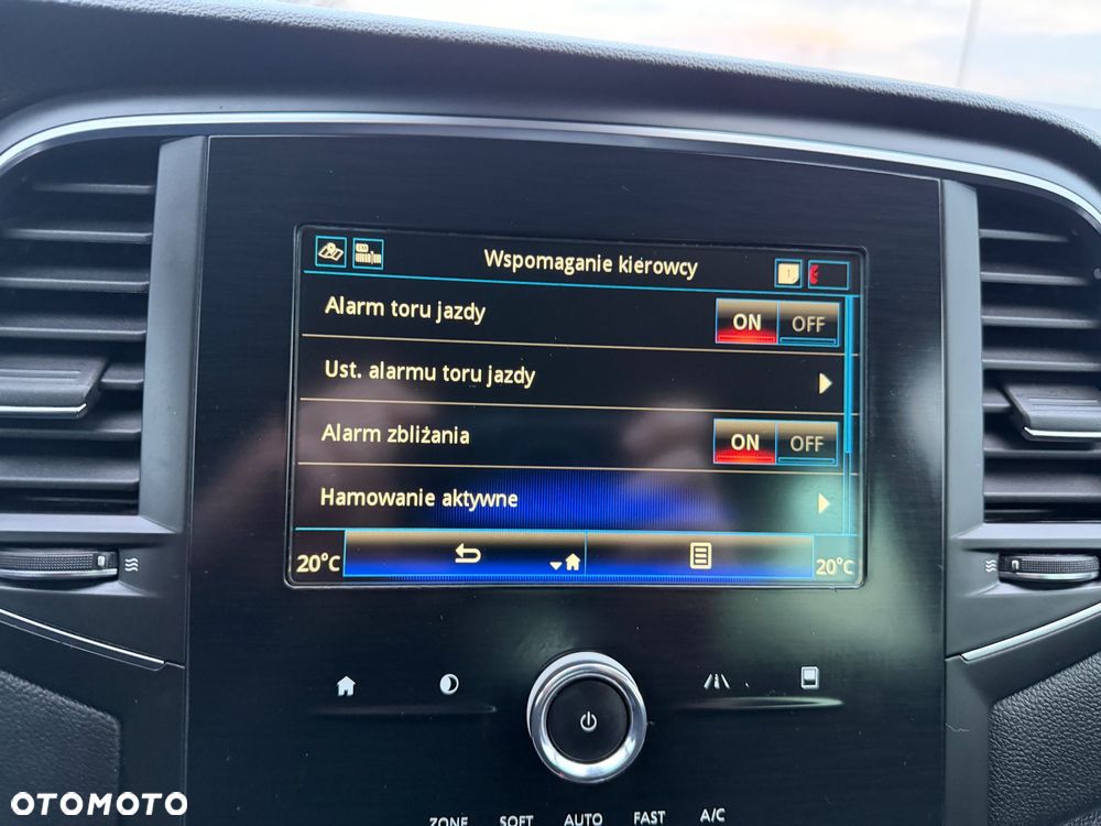 Renault Megane 1.5 Blue dCi Intens - 27