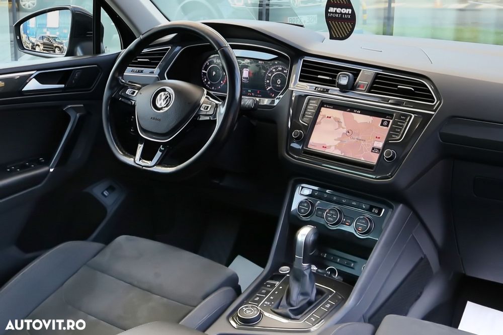 Volkswagen Tiguan 2.0 TDI DSG 4Mot Highline - 28