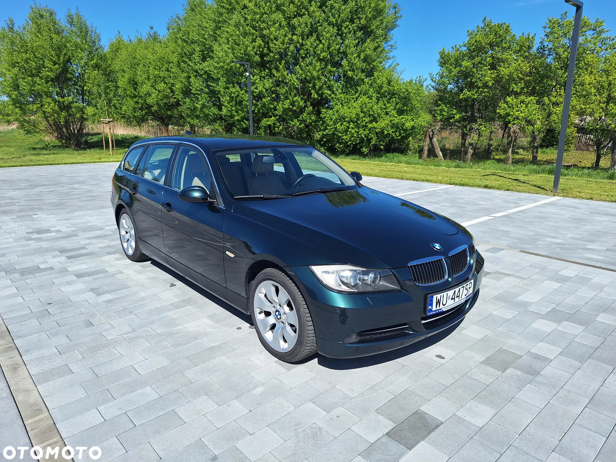 BMW Seria 3 330i Touring - 15