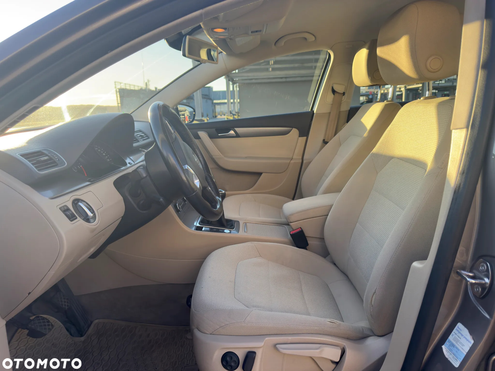 Volkswagen Passat 2.0 TDI Comfortline - 20