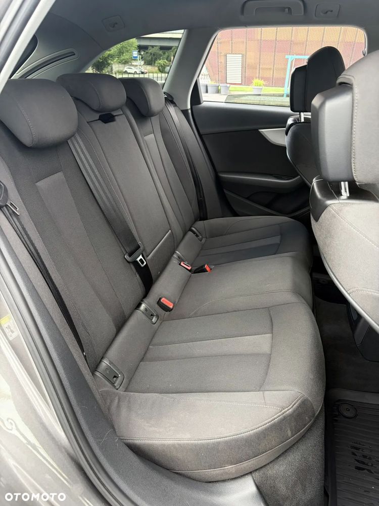 Audi A4 Avant 40 TFSI mHEV Advanced S tronic - 27