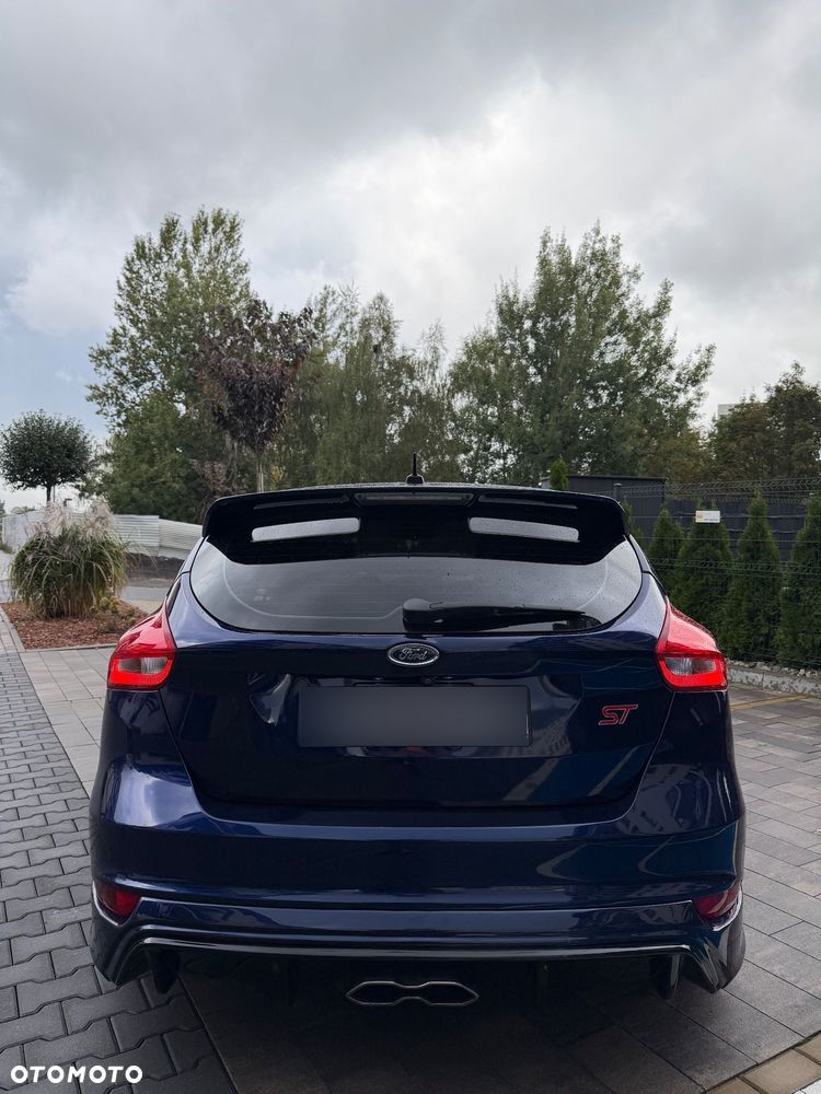 Ford Focus 2.0 EcoBoost ST mit Leder-Exclusiv-Paket - 3