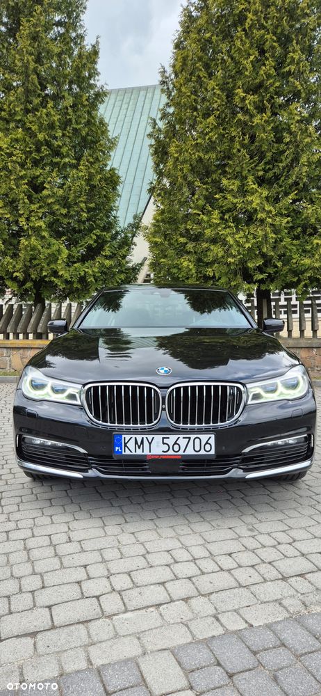 BMW Seria 7 730d xDrive - 25