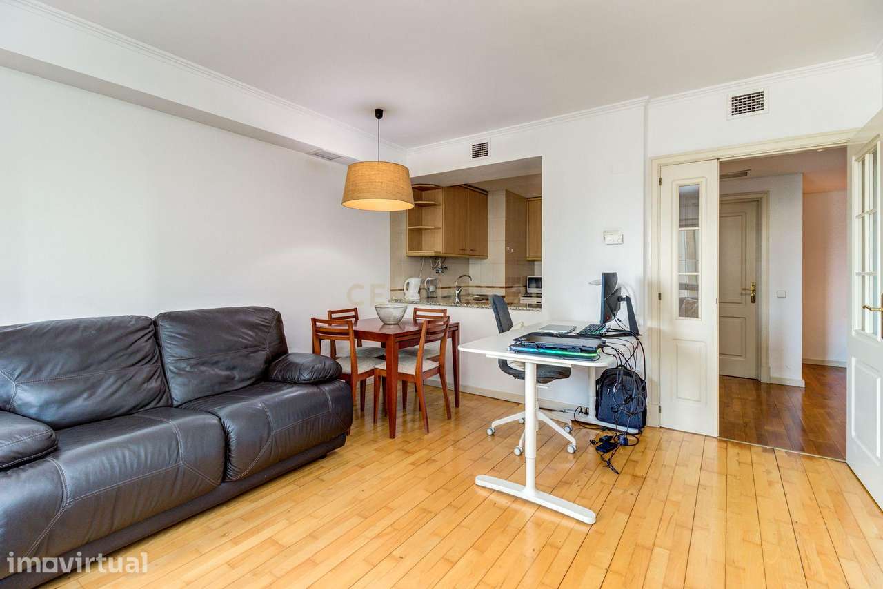 Apartamento T1 Mobilado no Saldanha Residence-perto do metro - em  Lis - Grande imagem: 3/18