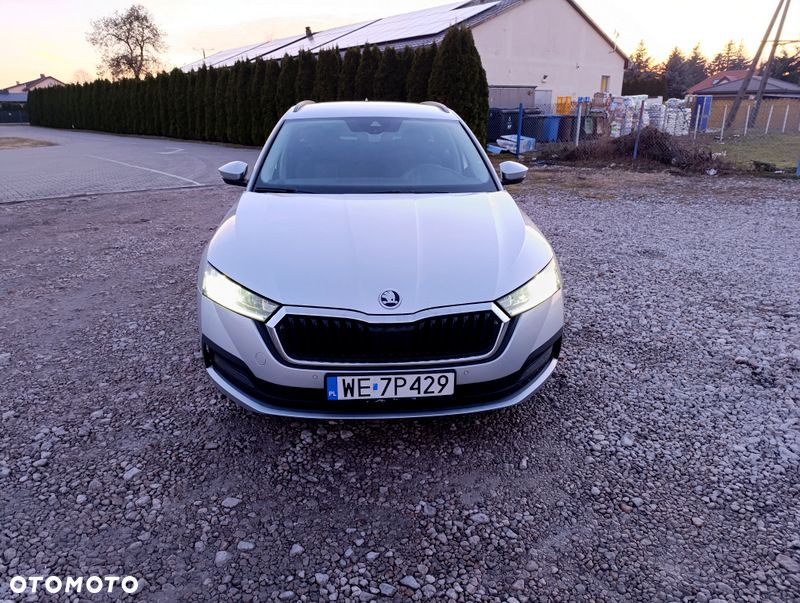 Skoda Octavia 2.0 TDI Ambition DSG - 3