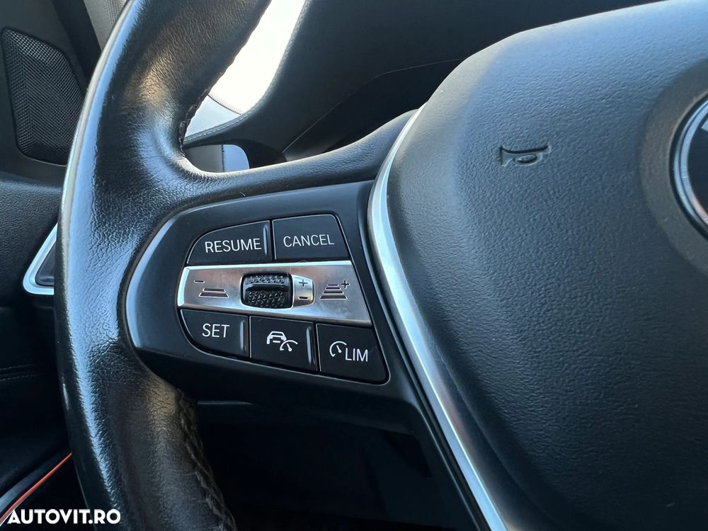 BMW Seria 3 320d xDrive AT MHEV - 17