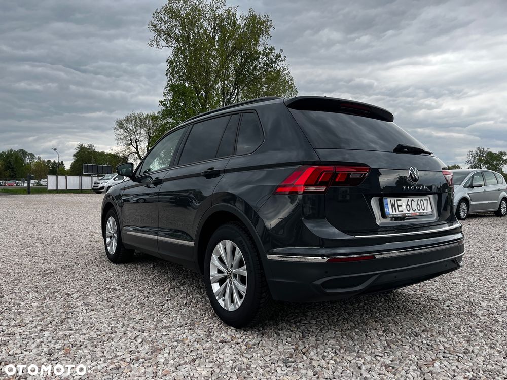Volkswagen Tiguan - 5
