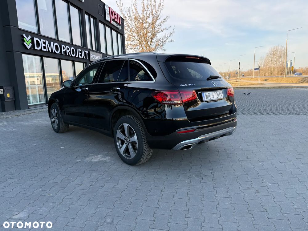 Mercedes-Benz GLC 300 4Matic 9G-TRONIC - 4