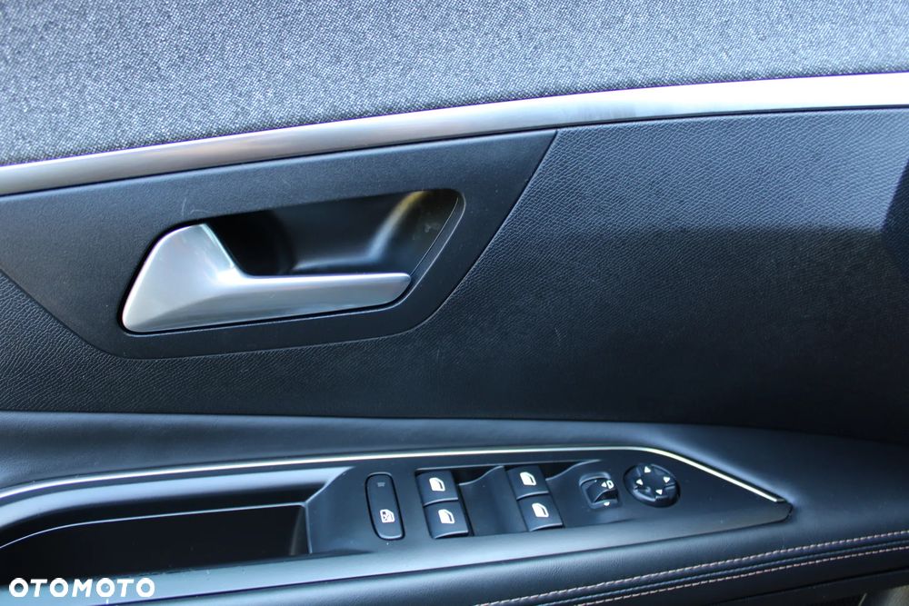 Peugeot 3008 BlueHDi 120 Stop & Start Allure - 24