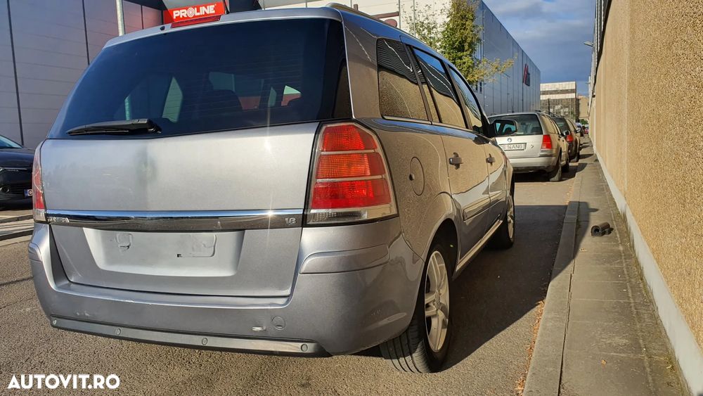 Opel Zafira 1.8 Sport - 3