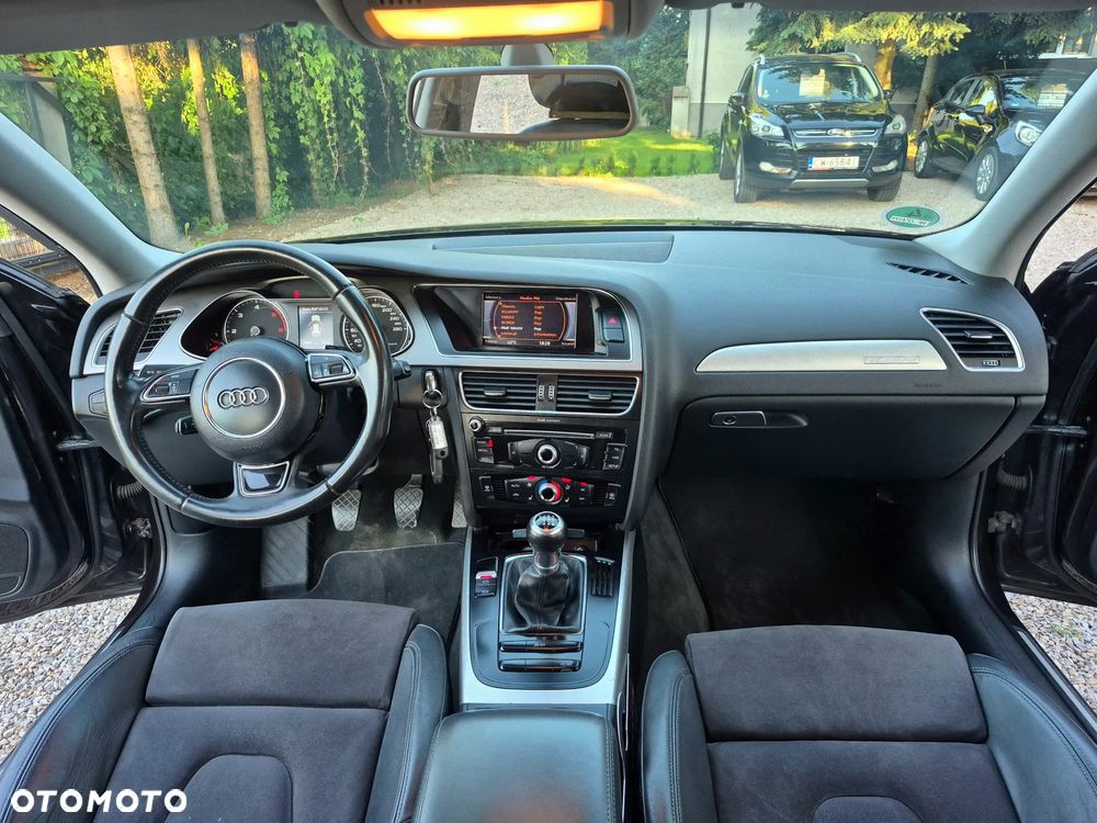 Audi A4 Avant 2.0 TDI DPF quattro S line Sportpaket - 17