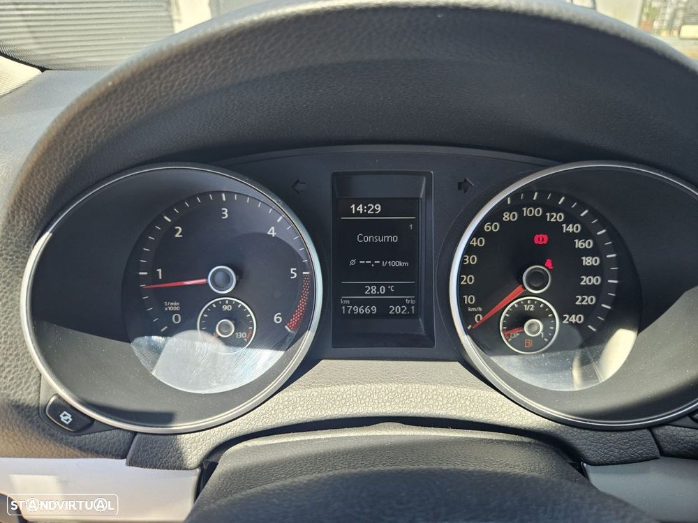 VW Golf Variant 1.6 TDi Highline - 27