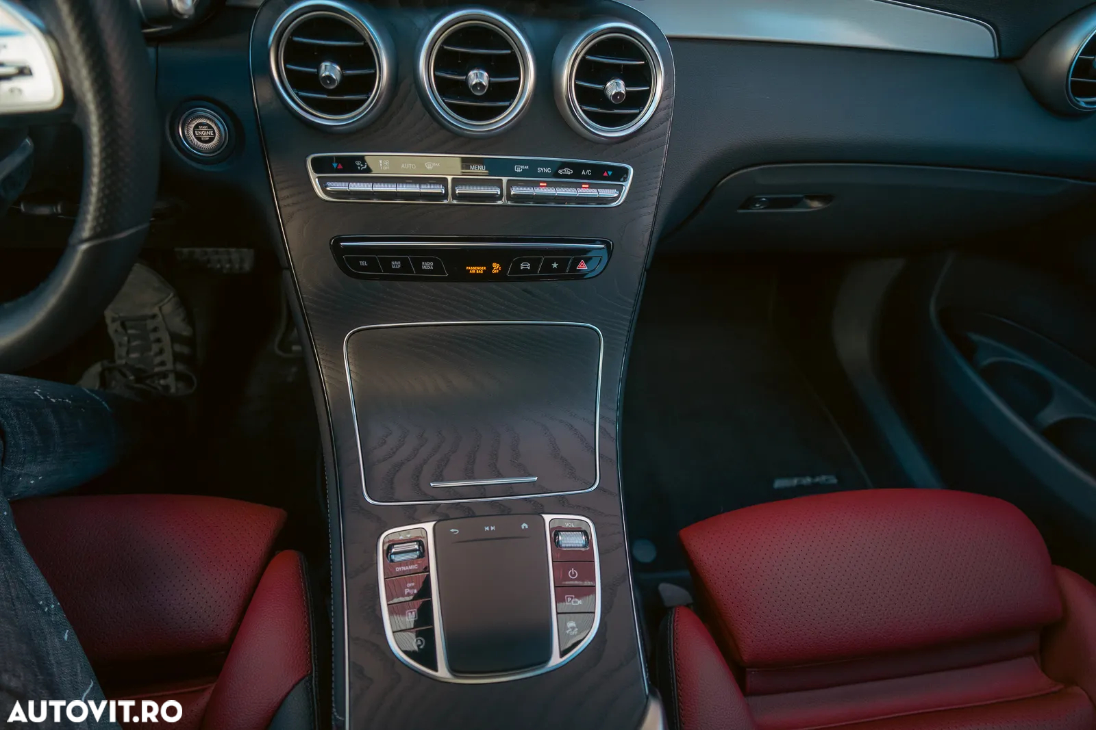 Mercedes-Benz GLC Coupe 200 d 4Matic 9G-TRONIC AMG Line - 25