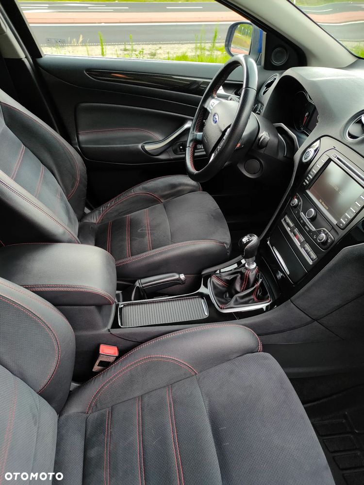 Ford Mondeo 2.0 EcoBoost Titanium S - 23