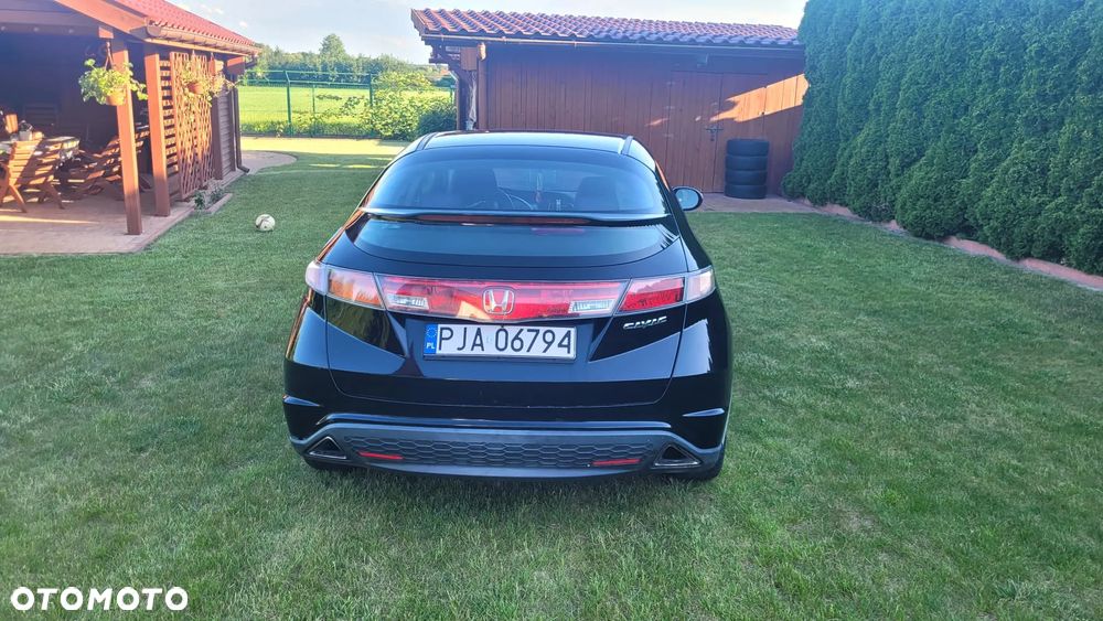 Honda Civic 1.8 Comfort - 9