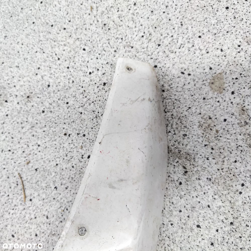 Czacha, czasza, owiewka przód, osłona lampy Suzuki GSX-R 600 750 GSXR 600 750 K6 K7 - 2