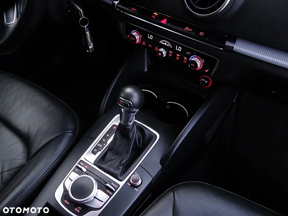 Audi A3 Sportback 1.8 TFSI S tronic Attraction - 31