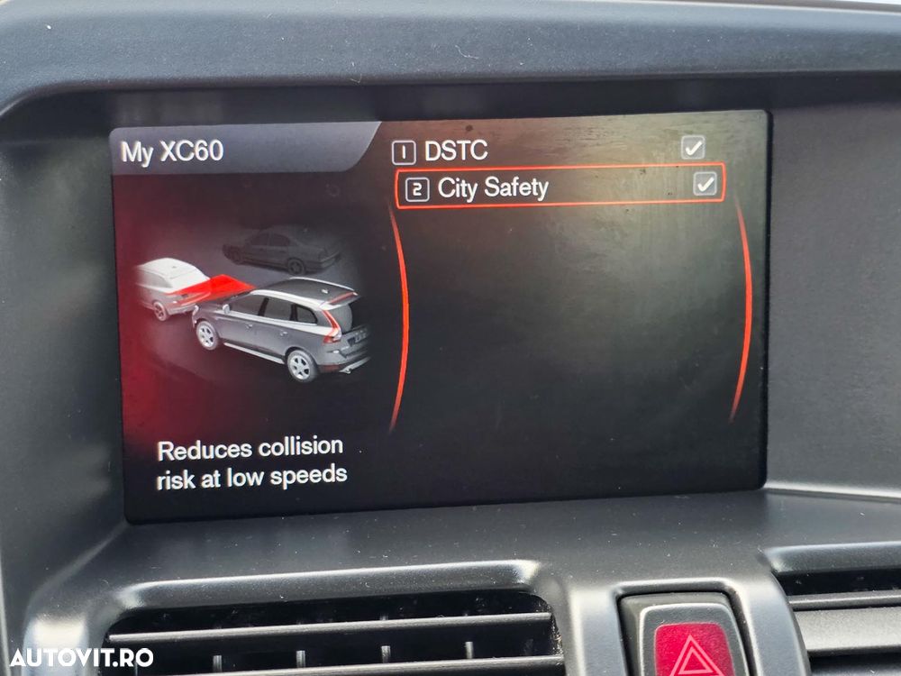 Volvo XC 60 D3 AWD Momentum - 17
