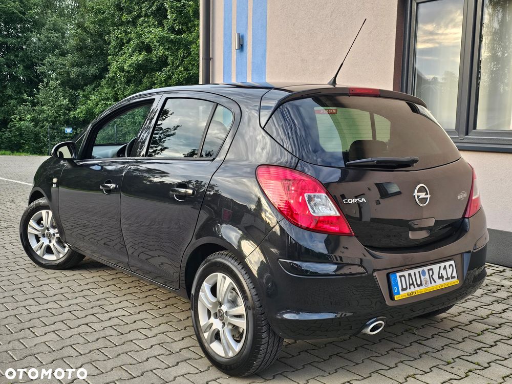 Opel Corsa 1.4 16V 150 Jahre - 3