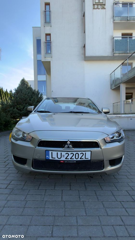 Mitsubishi Lancer - 7