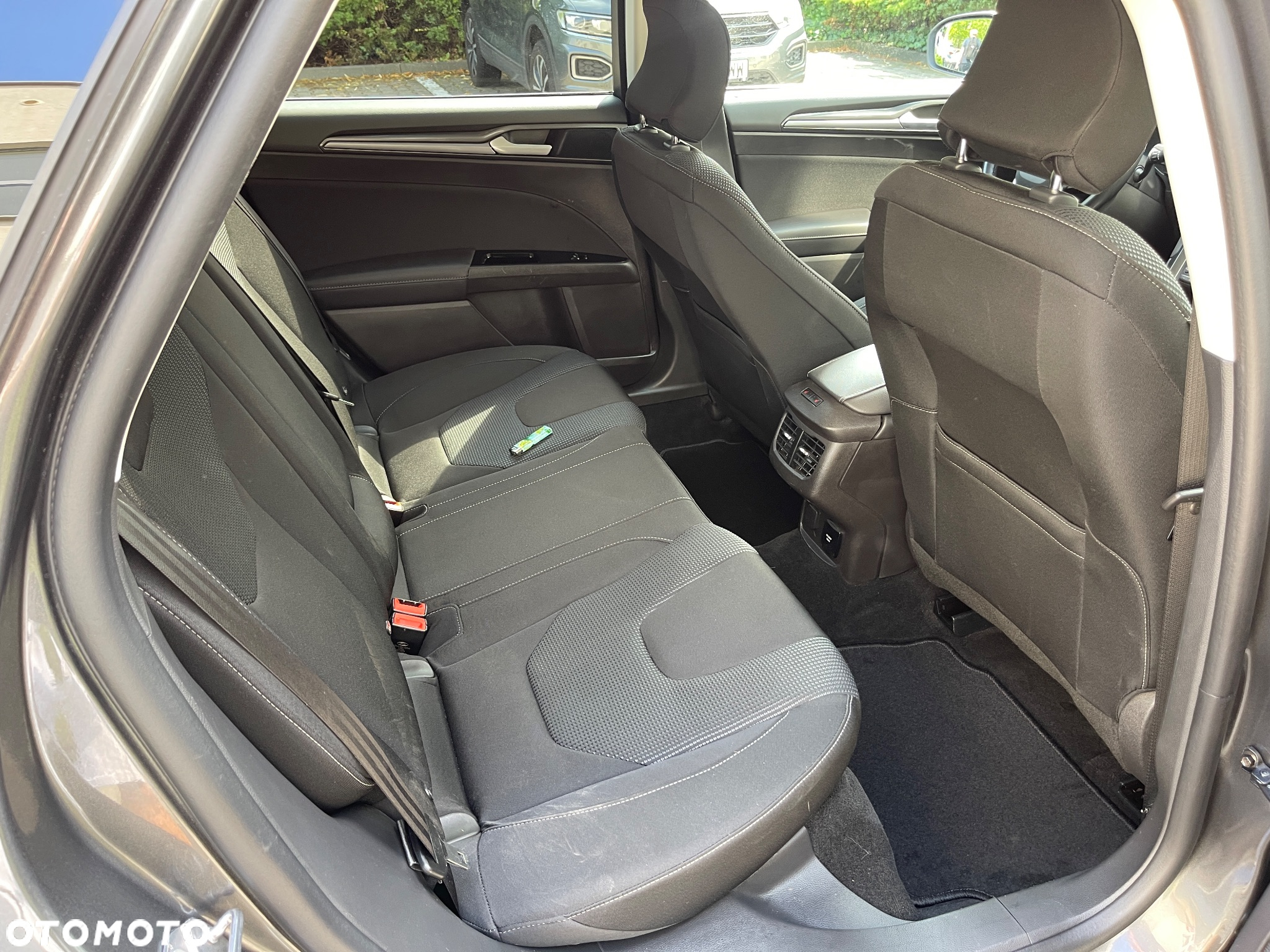 Ford Mondeo - 27