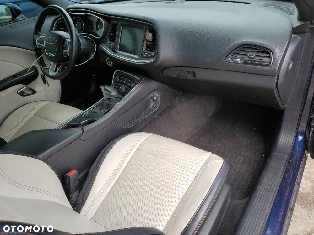 Dodge Challenger Automatik SXT Plus - 7