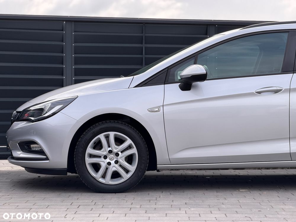 Opel Astra 1.6 CDTI Dynamic - 28