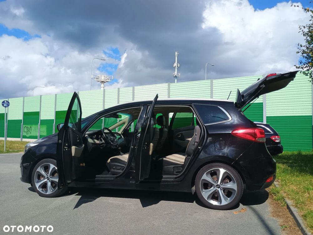 Kia Carens 1.7 CRDi XL 7os - 3