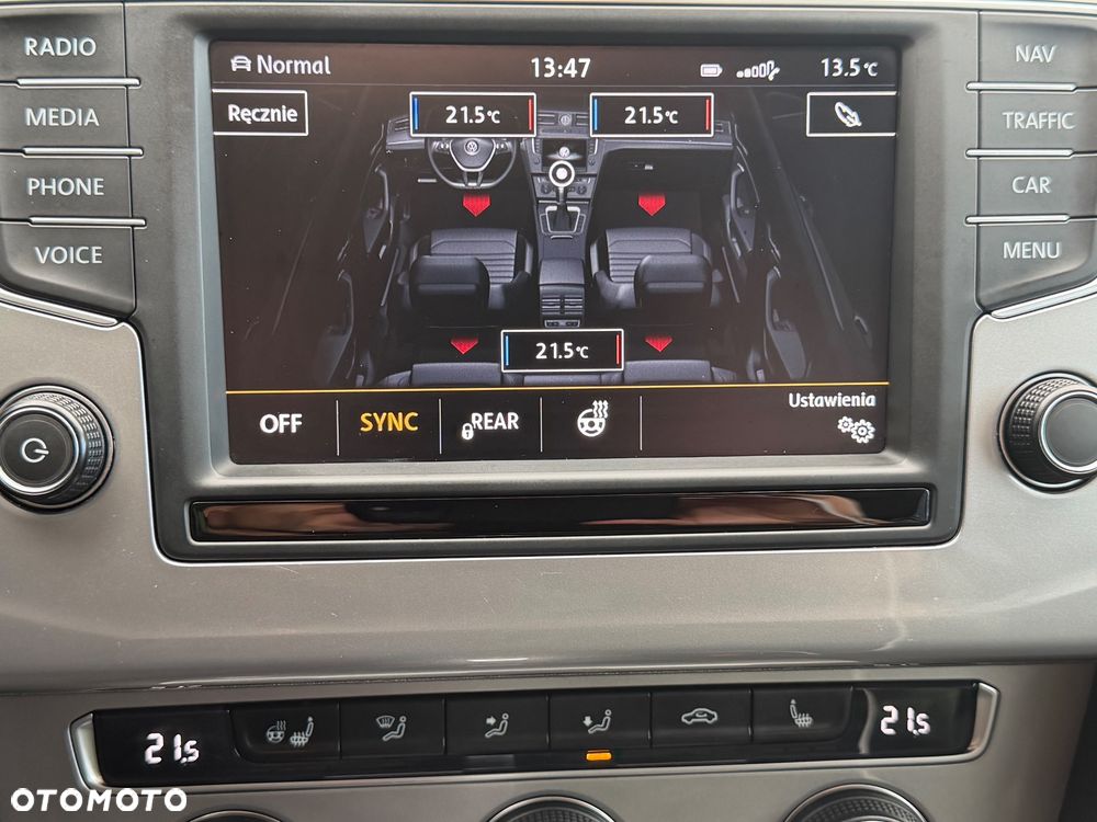 Volkswagen Passat 2.0 TDI SCR (BlueMotion Tech) 4Mot DSG Highline - 34