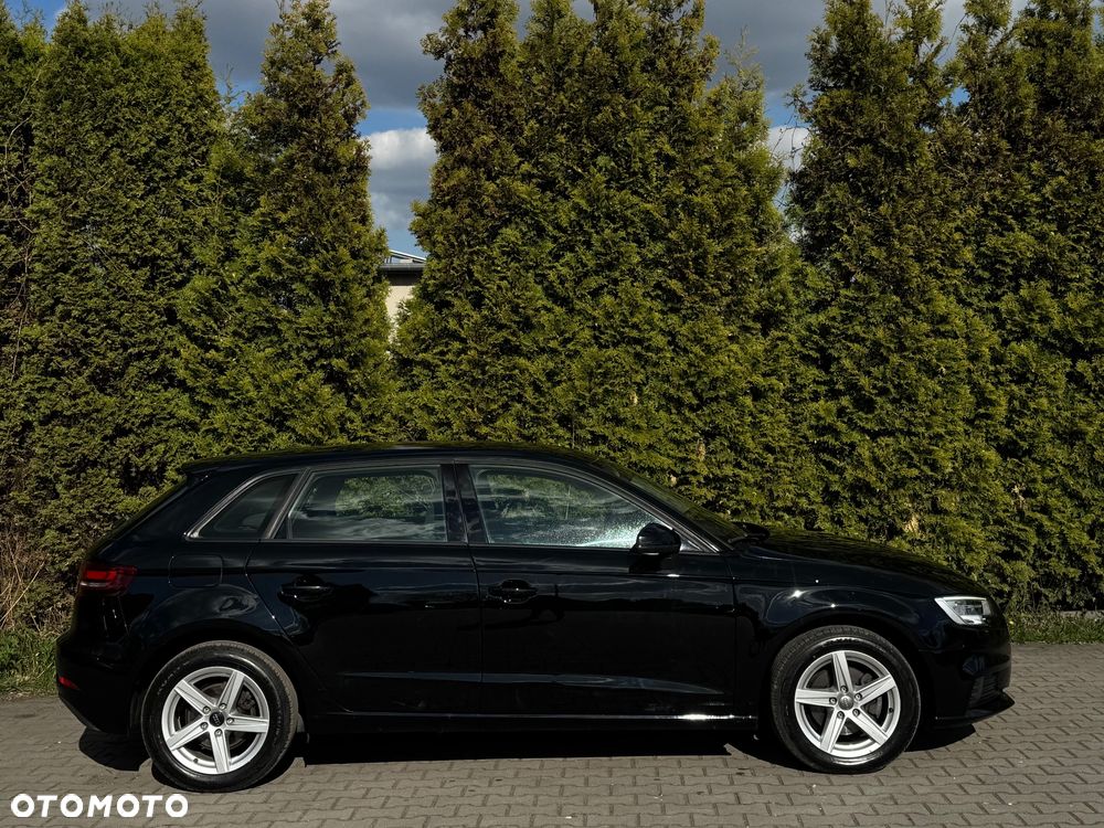 Audi A3 Sportback 30 TFSI S tronic design - 13