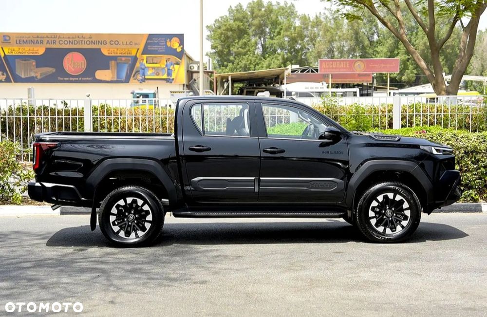 Toyota Hilux 2.8 D-4D Double Cab GR Sport II 4x4 - 32
