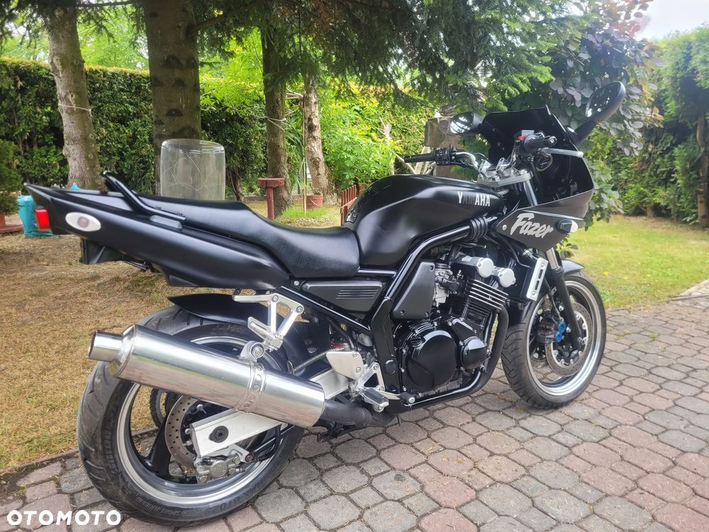 Yamaha FZS - 20