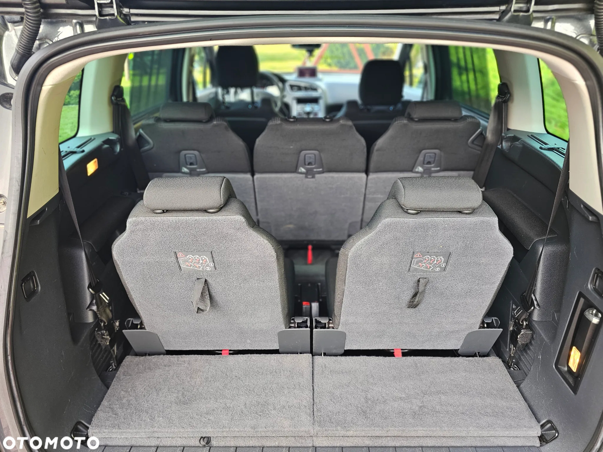 Peugeot 5008 1.6 THP Allure 7os - 4
