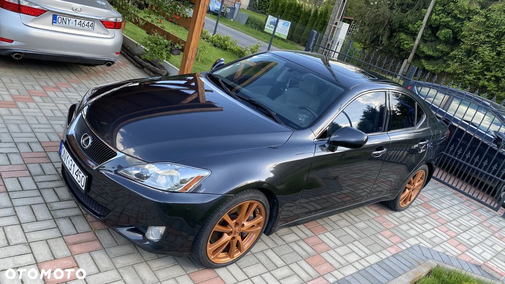 Lexus IS - 9
